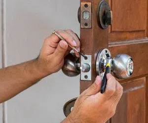 New York Lock And Key New York, NY 212-457-2518 - 15a-Change-Locks-Service